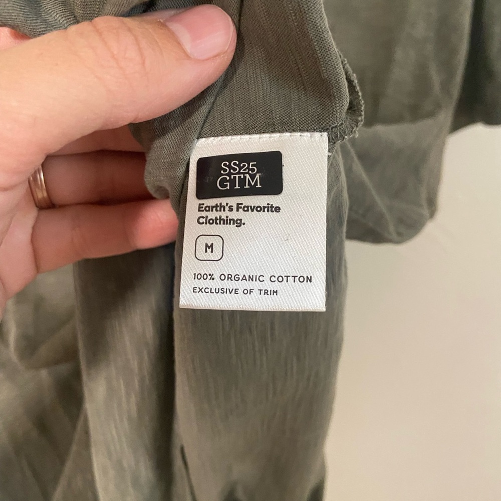 Pact V Neck tshirt - Picture 3 of 4